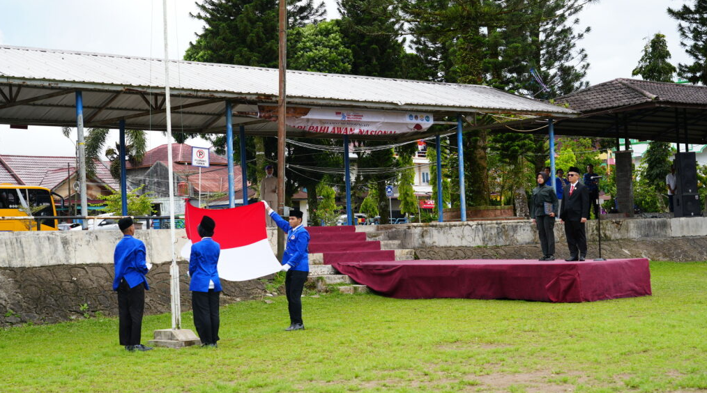 ISI Padangpanjang Gelar Upacara Peringatan Hari Pahlawan 2025: Rektor Bertindak sebagai Pembina Upacara