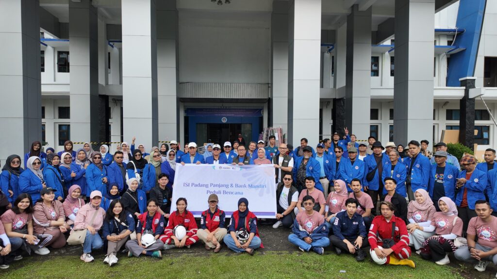 ISI Padangpanjang Resmi Buka Lustrum XII/Dies Natalis ke-60 dengan Aksi Solidaritas untuk Korban Bencana